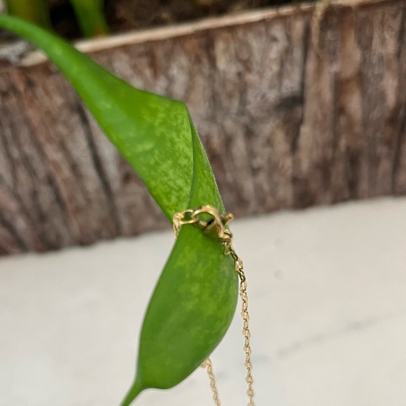 NEW 18K Gold Plated Unicorn Pendant Necklace for Women - Picture 7 of 15